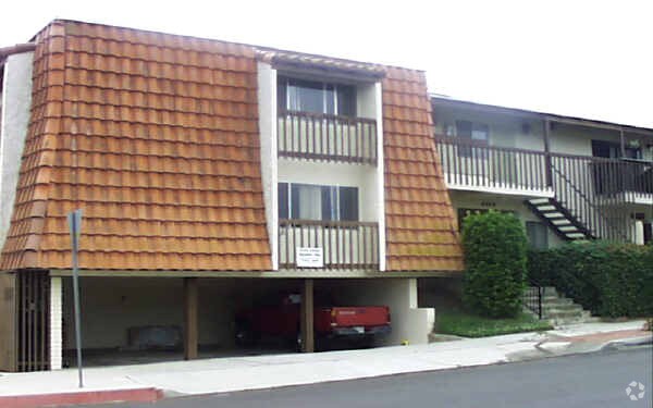 Primary Photo - 4040 Sequoia St