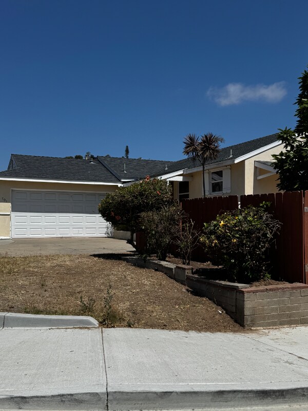 Foto principal - 701 Salot Ave