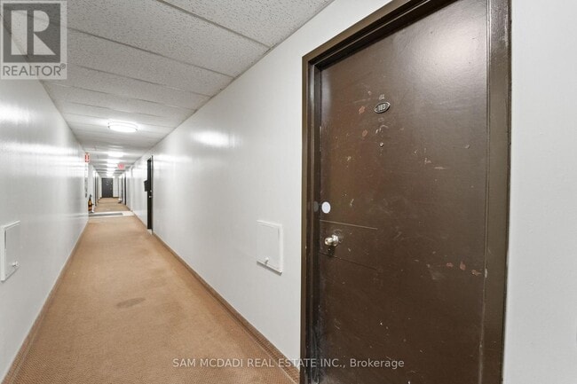 Building Photo - 47 Munroe St