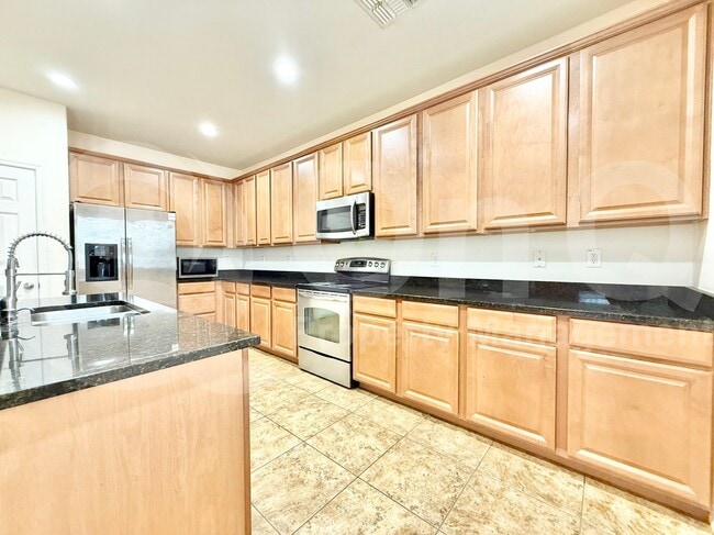 Building Photo - 4559 S Antonio