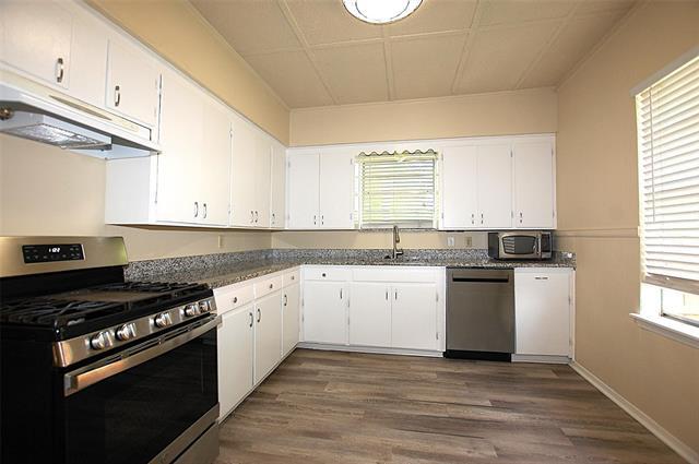 Building Photo - 405 S Bois D'Arc St