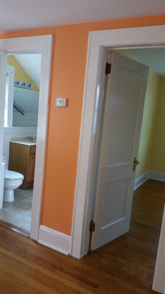 21 Windsor Ave Unit 2, East Rutherford, NJ 07073 - 21 Windsor Ave East ...