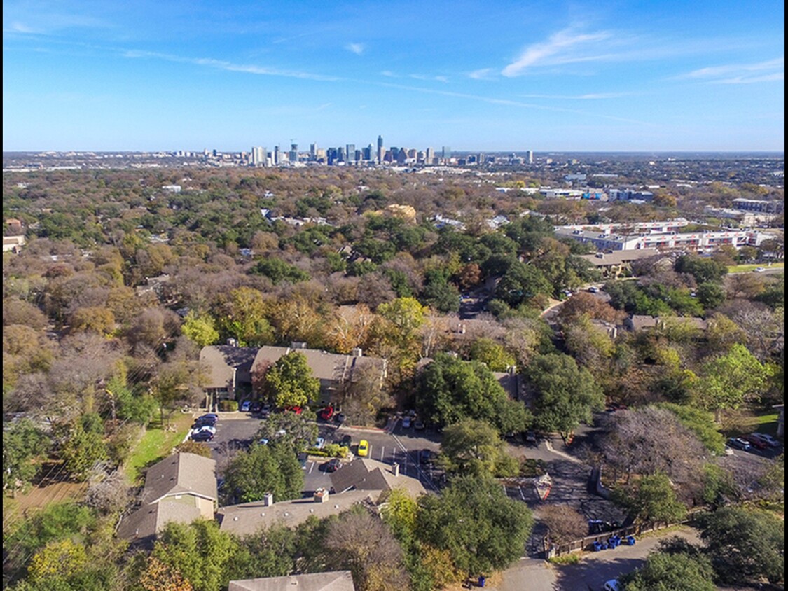 Minutes from Downtown Austin - Bartons Mill Apartments