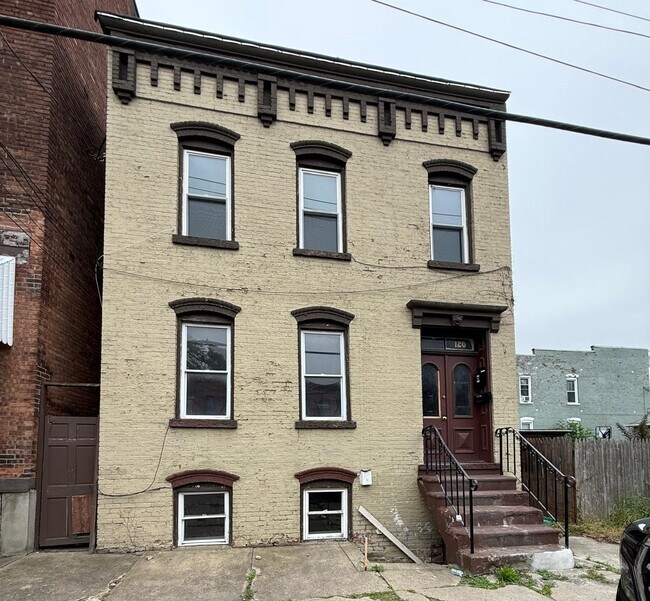 Building Photo - 120 Jefferson St