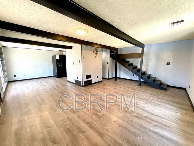 Building Photo - 2004 30th St