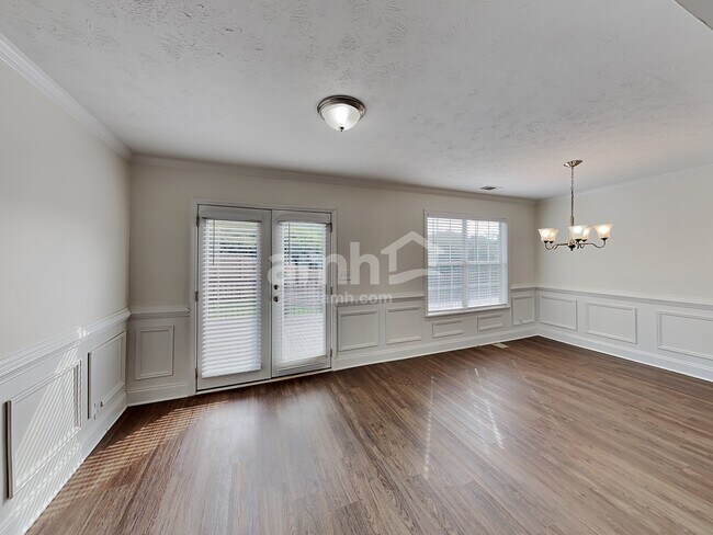 Building Photo - 5959 River Oaks Dr