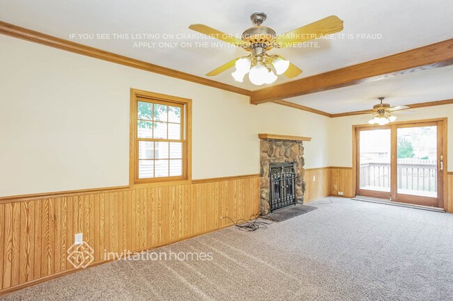 Building Photo - 1221 Oneida St