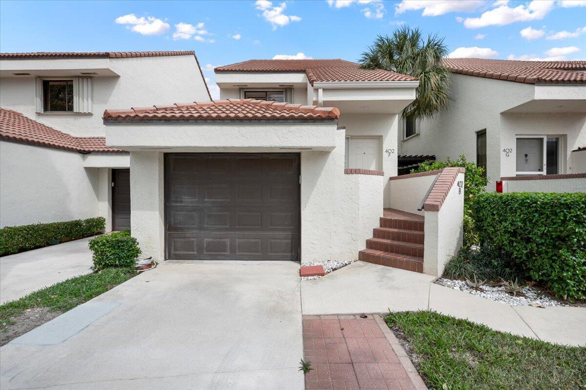 Primary Photo - 402 Sea Oats Dr