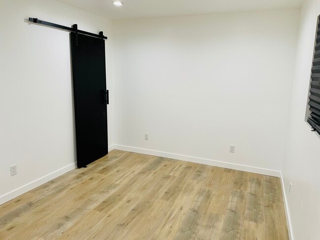Building Photo - 3227 W 132nd St