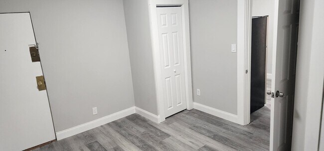 Building Photo - 451 Norfolk St