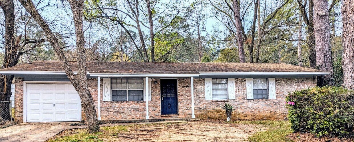 Primary Photo - 911 Kendall Dr