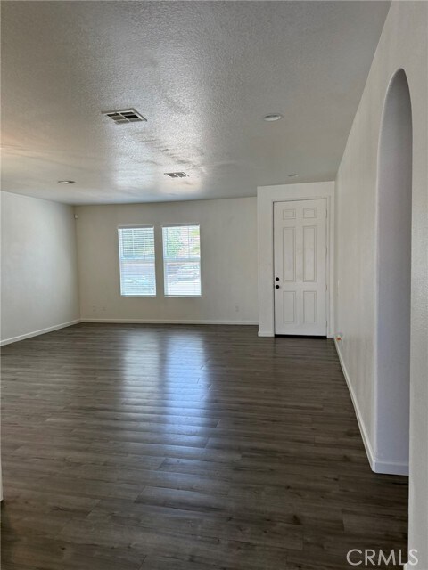 Foto del edificio - 12394 Freeport Dr