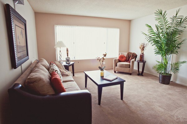 Foto principal - 6626 Picasso Rd