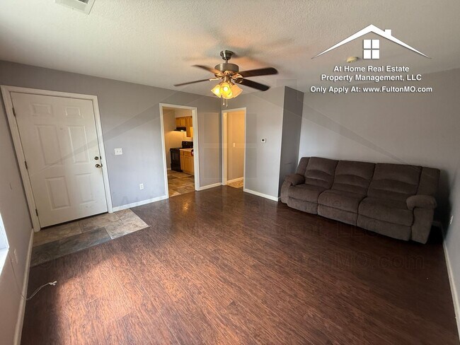 Foto del edificio - 537 Collier Ln