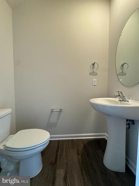 Foto del edificio - 102 Willett Holw St