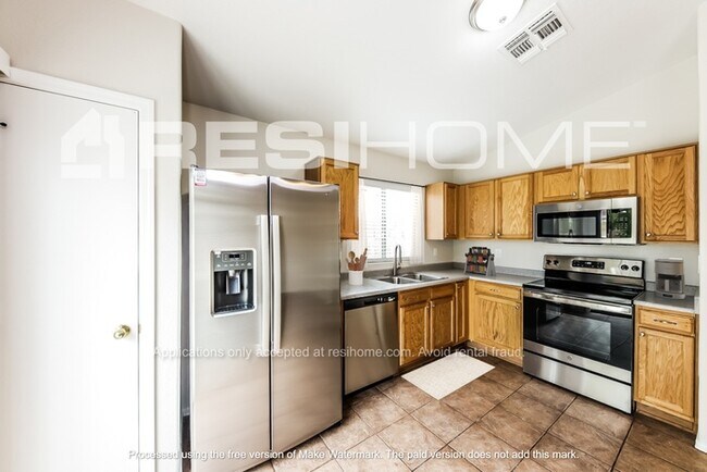 Foto del edificio - 6504 W West Wind Dr