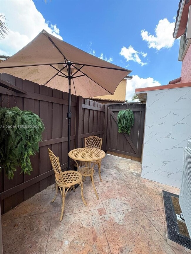 Building Photo - 15470 SW 47th St