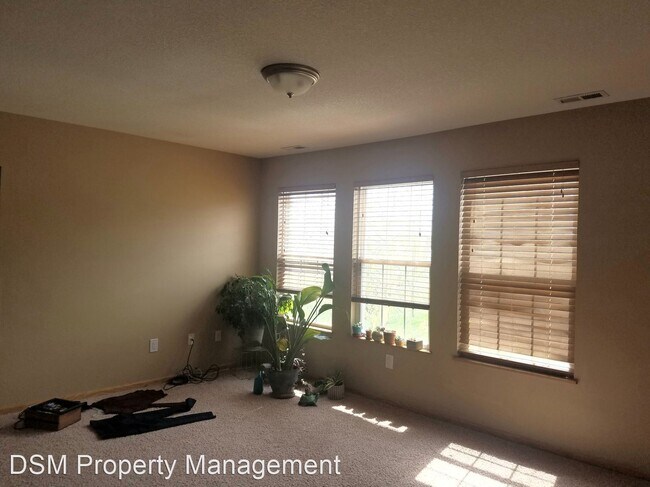 Foto del edificio - 2 br, 2 bath House - 6338 Scarlet Leaf Lane