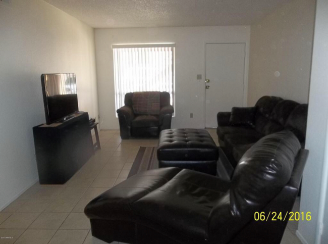 Foto del edificio - 465 W Ivyglen St