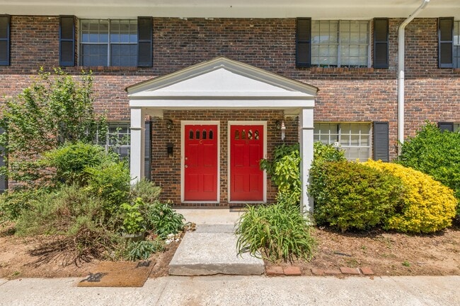 Photo - 1400 Church St Apartment