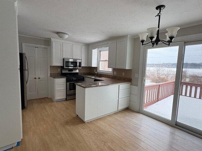 Building Photo - 13 Macneill Dr