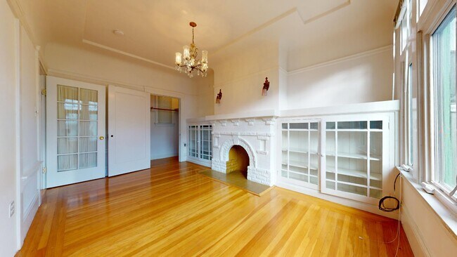 Building Photo - 1142 Pacific Ave