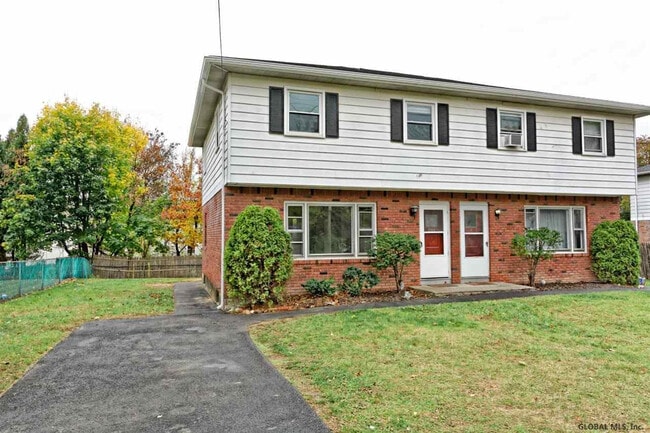 Building Photo - 238 A Old Niskayuna Rd