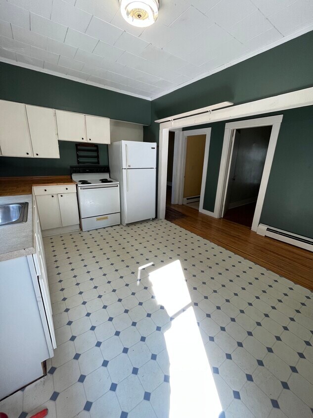 Kitchen - 20 Somerset St