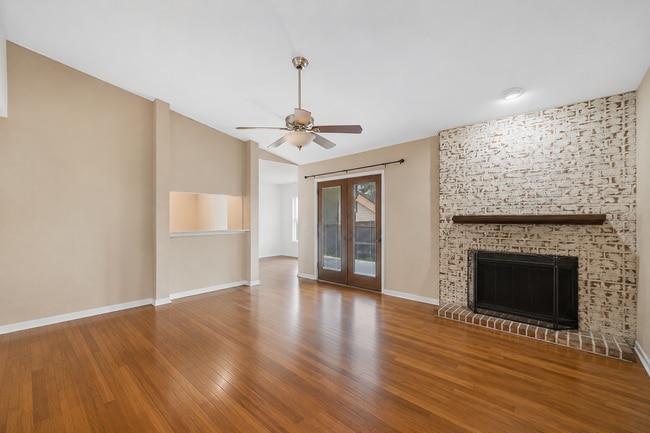 Living Room - 1301 Memory Ln