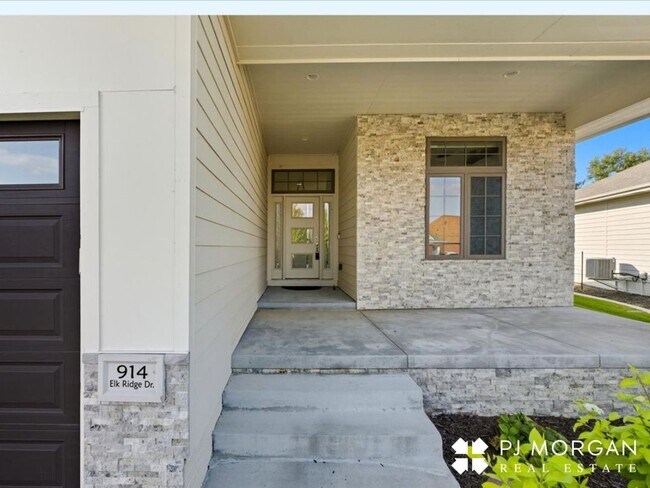 Building Photo - Gather, Entertain, and Relax - All Under O...