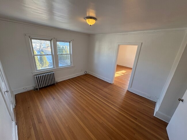 Building Photo - 35 13th St