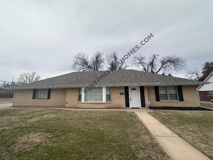 Foto principal - 4819 Northwest 31st St. Oklahoma City OK 7...