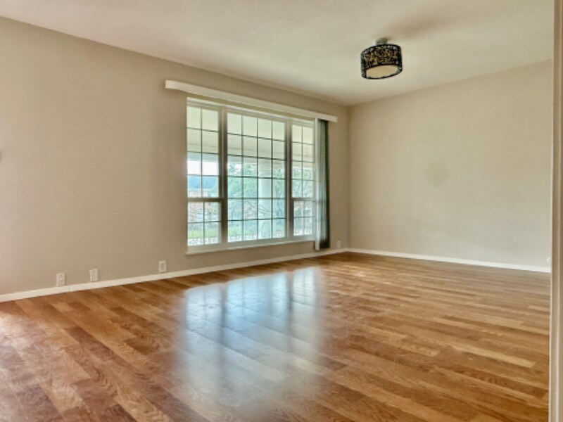 Foto principal - 2101 Fountain View Dr