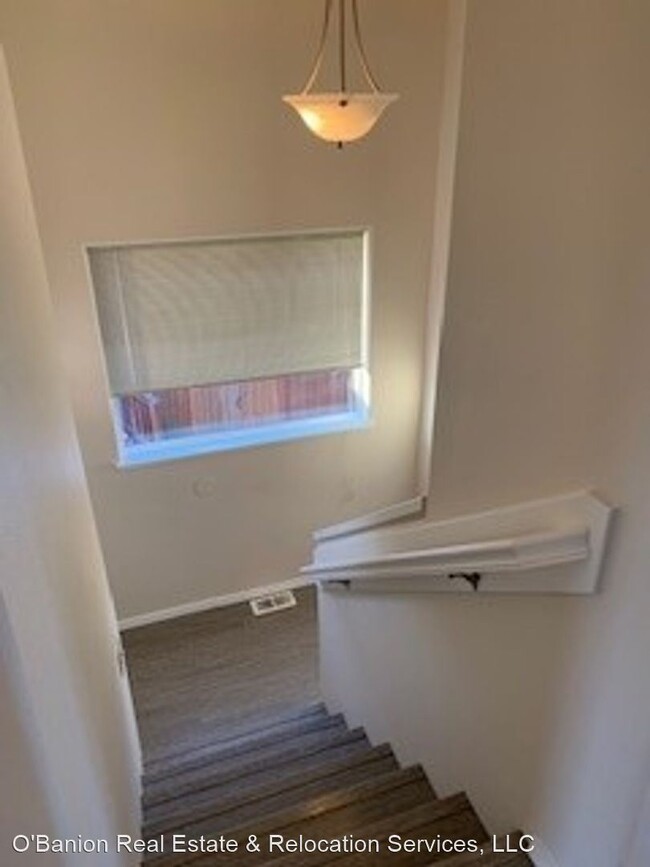 Building Photo - 2 br, 2 bath House - 6133 Spruce Meadows Loop