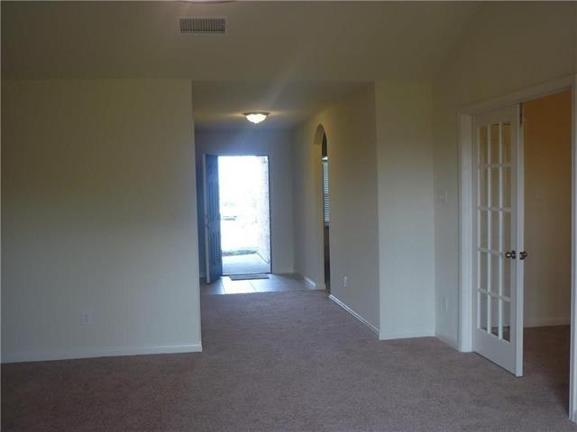Building Photo - 303 Soap Tree Dr