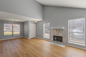 Building Photo - 2101 Park Willow Ln