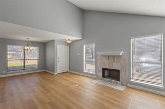 Building Photo - 2101 Park Willow Ln