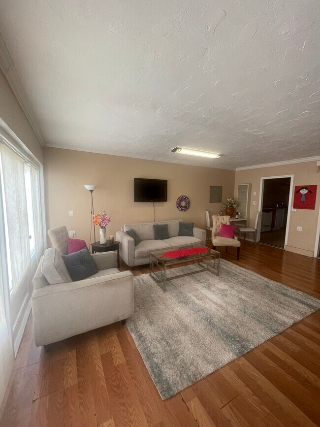 Foto del edificio - 2251 Westwood Blvd