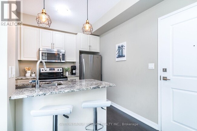 Building Photo - 35 Southshore Cres