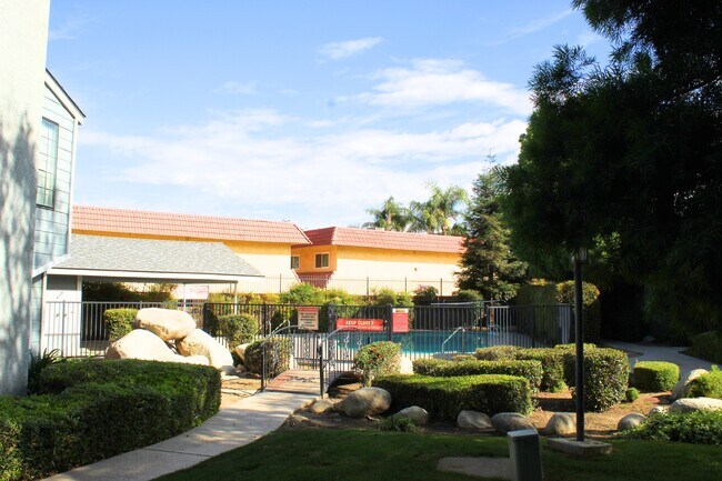 Building Photo - 7330 Stockdale Hwy