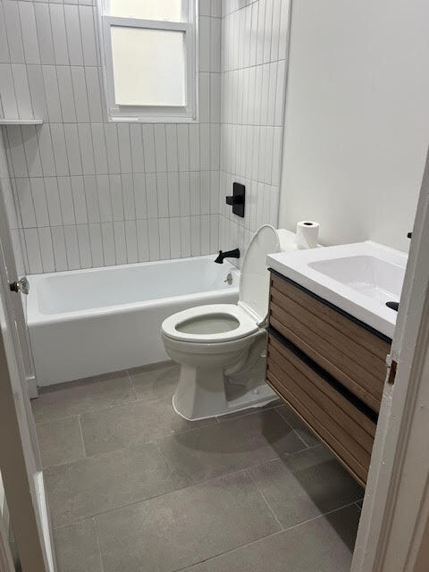 Bathroom - 69-71 Devon St