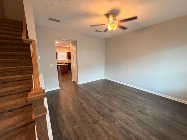Foto del edificio - 2 Bedroom, 2.5 Bath Townhome in Antioch - Available Now!