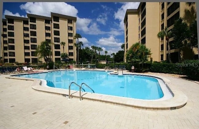 Foto del edificio - 5770 Midnight Pass Rd