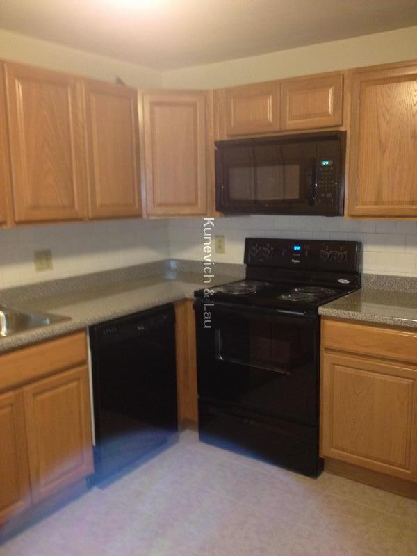 Foto principal - 740 Central St