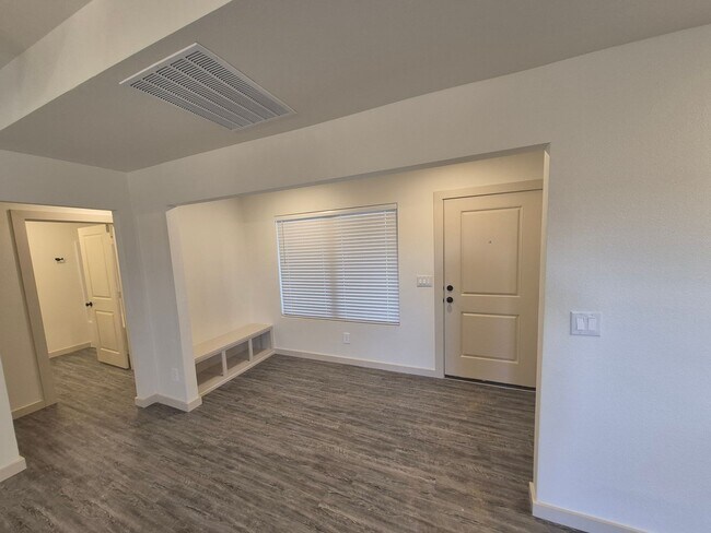 Building Photo - New Construction in Elm Meadows