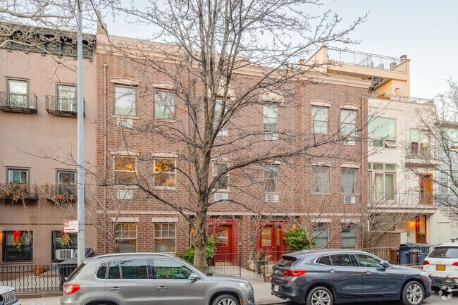 Building Photo - 219-221 Union St