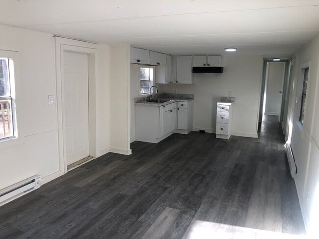 Building Photo - Newly remodeled home is located in Lancaster, SC 29720.