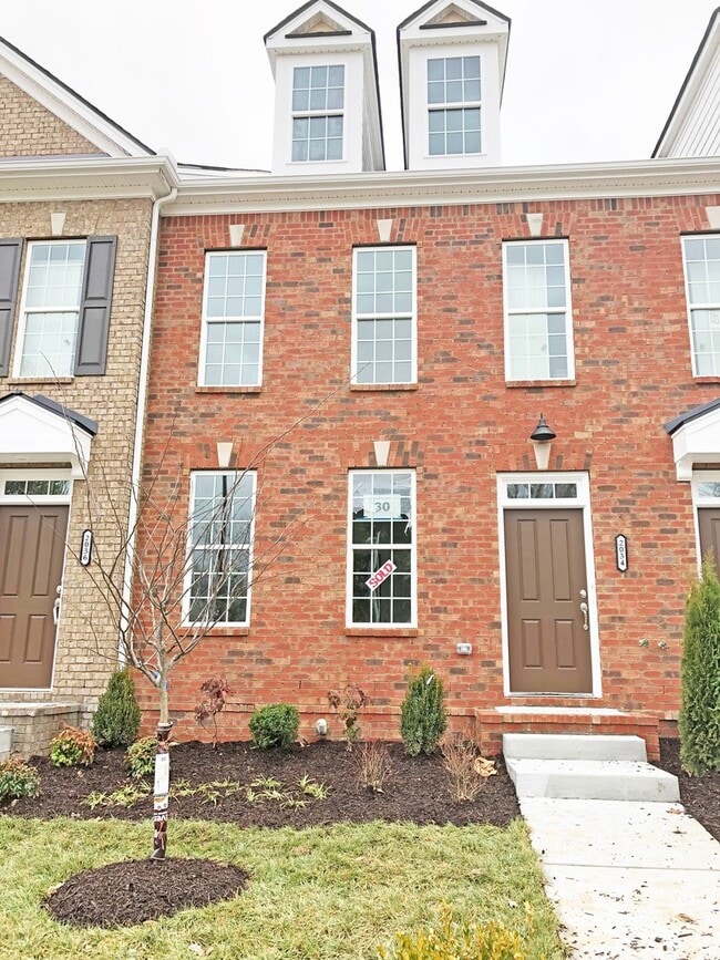 Building Photo - 2034 Middle Tennessee Blvd