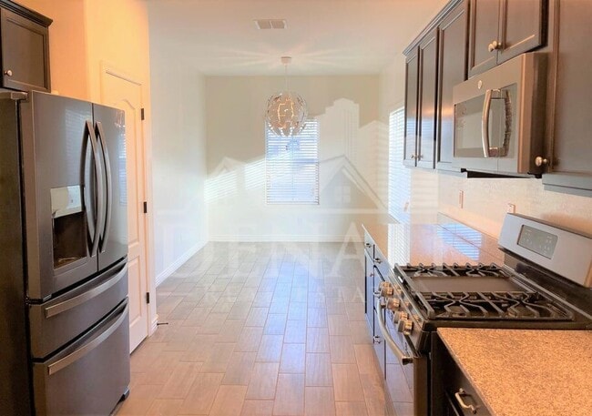 Foto del edificio - 2723 E Mews Rd