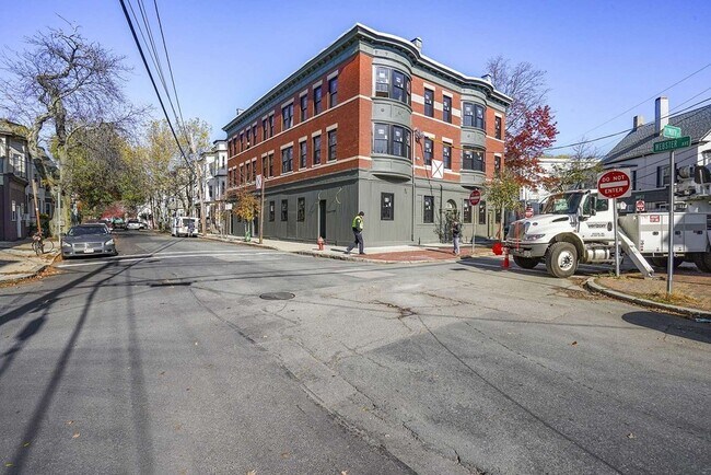 Foto del edificio - 109 Webster Ave